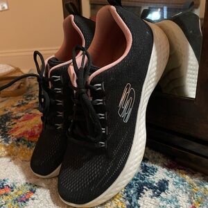 Sketchers Walking/Gym Shoes Size 8.5